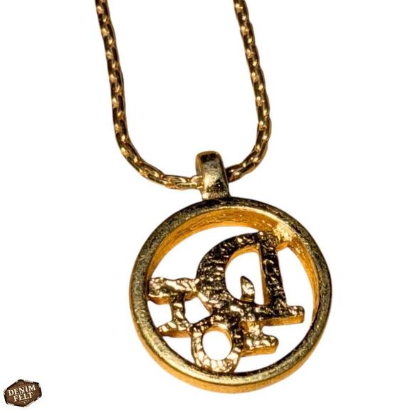 Christian Dior Vintage Gold-Tone “Dior” Logo Charm Pendant Bracelet 17” | RARE!! - Picture 16 of 16